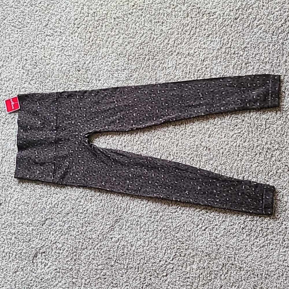 NWT SPANX LOOK AT ME Legging Sz:M